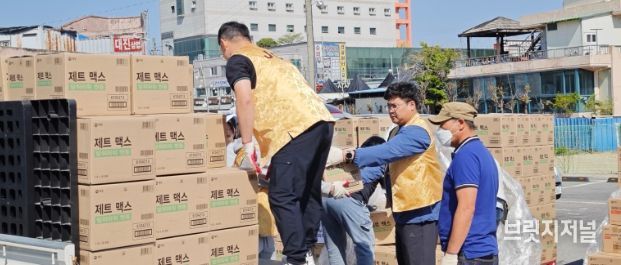 애경산업(주) 후원 물품 희망나눔곳간 배분 모습