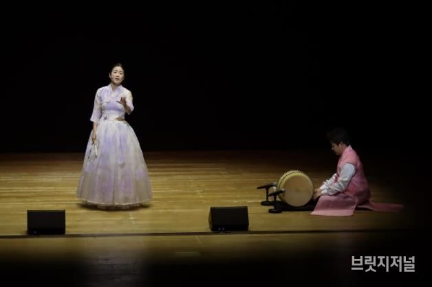 하남문화재단, 소리꾼 이자람의 판소리 갈라시리즈 '바탕' 성료