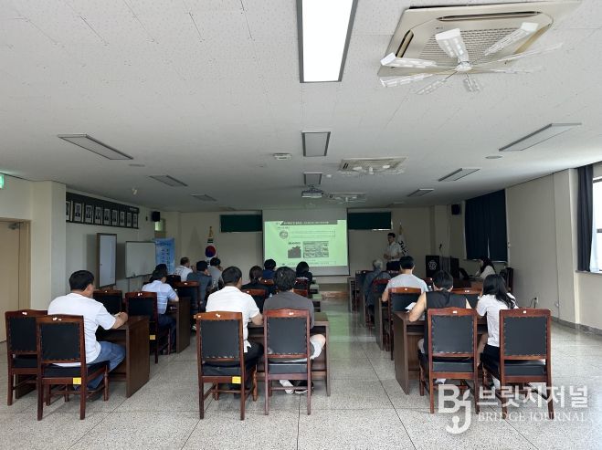 중간평가회 추진