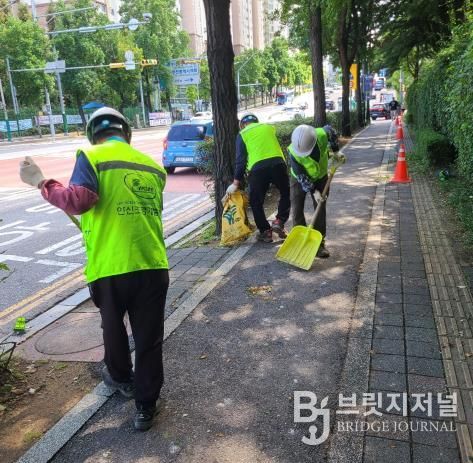 남동구, 은행나무 열매 수확으로 악취 등 시민 불편 해소
