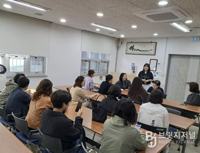 명예사회복지공무원 역량강화 교육 사진