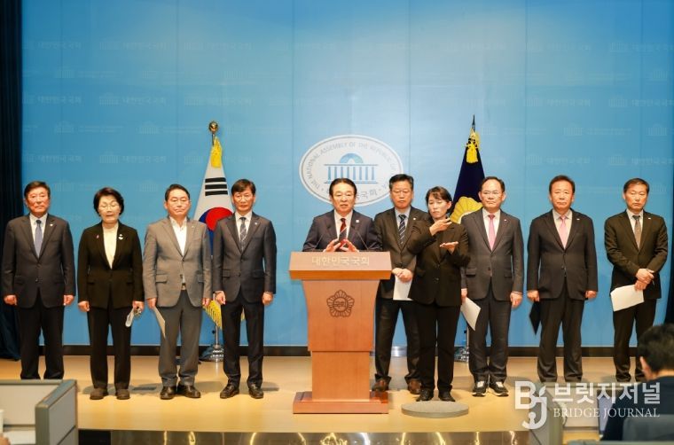 옥천군, ‘농어촌 기본소득 추가지정 촉구’ 공동성명문 발표 위해 국회 방문