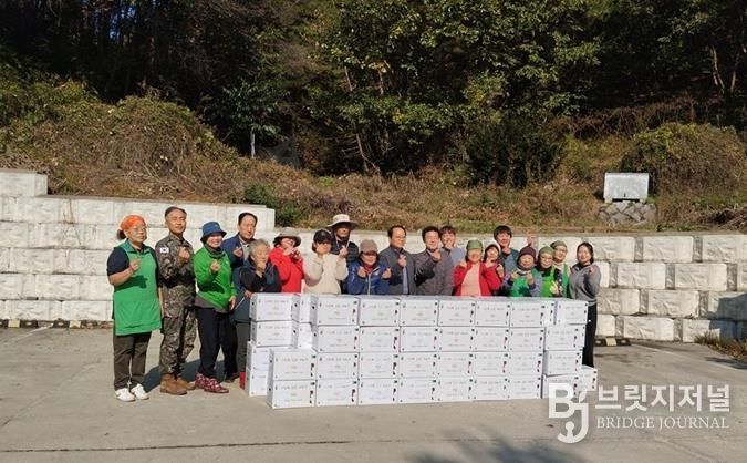 파주시 법원읍 새마을부녀회, 관내 취약계층에 사랑의 김장김치 나눔