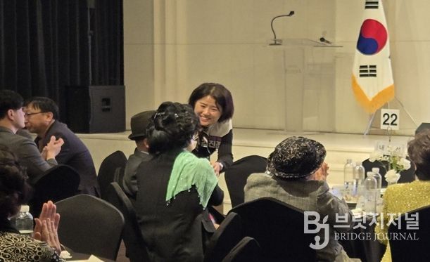 김진경 강남구의원, 경로의 달 맞아 어르신들과 소통의 시간 가져