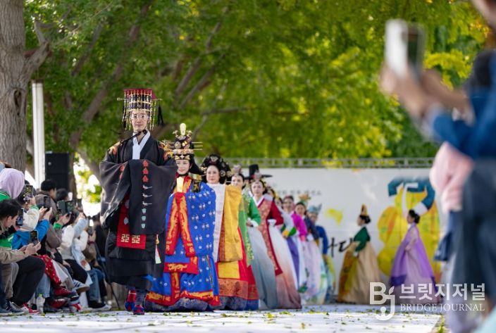 장애 예술과 한국의 美 한복의 만남 ‘장애 예술 한복 패션쇼’