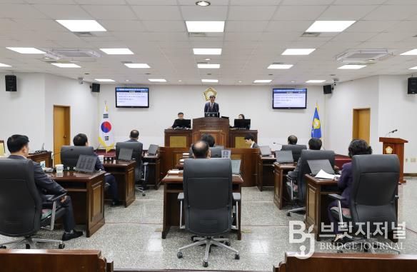 산청군의회, 제309회 임시회 개회