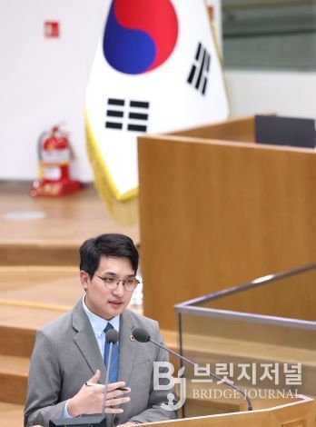 경기도의회 여성가족평생교육위원회 장민수 의원(더불어민주당, 비례)