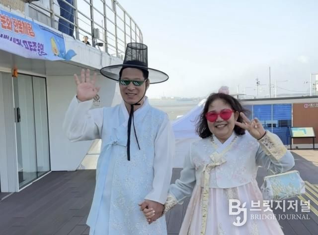 시흥도시공사, 오이도 빨강등대 축제에서 ‘한복 체험’으로 K-문화 전파