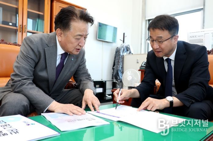 한병도 예결위원장 방문 정부예산 관련 면담