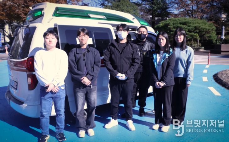 (오른쪽부터)대표 이보람(전남대 법학전문대학원 2학년), 이현지(전남대 미디어학과 4학년), 조정호(응급구조사), 김우현(응급구조사), 지부장 이동규(전남대 사회학과 3학년)와 김민준(전남대 컴퓨터공학과 2학년).