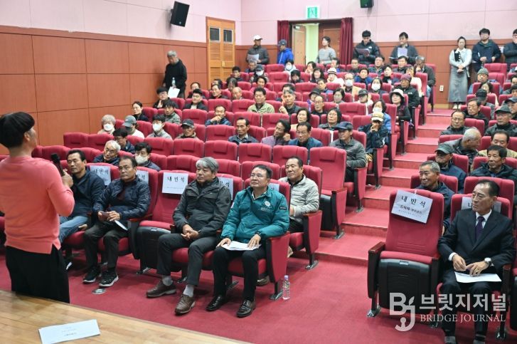 완주군의회 김재천 부의장, 발효사료 교육 통해 축산 현안 점검