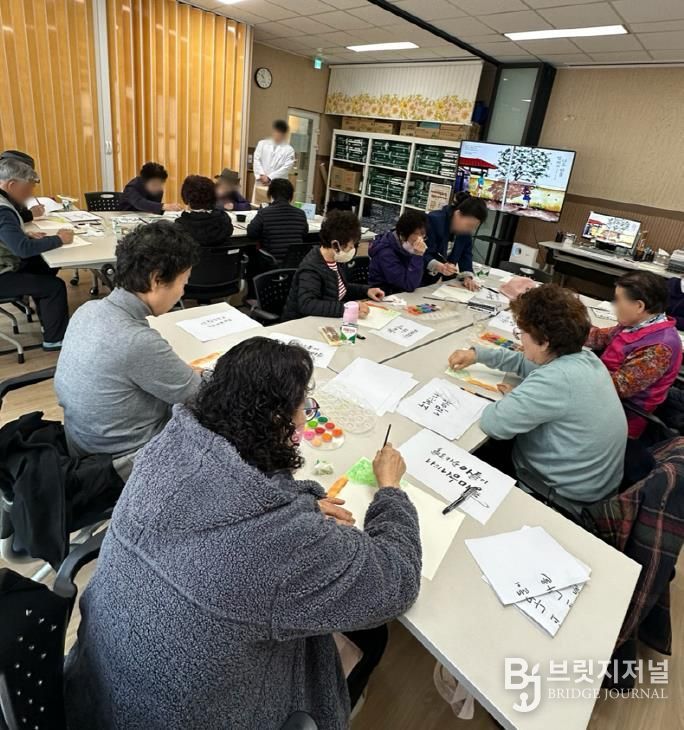 의정부시 치매안심센터, 치매예방교실 ‘행복더하기’ 큰 호응 속 마무리