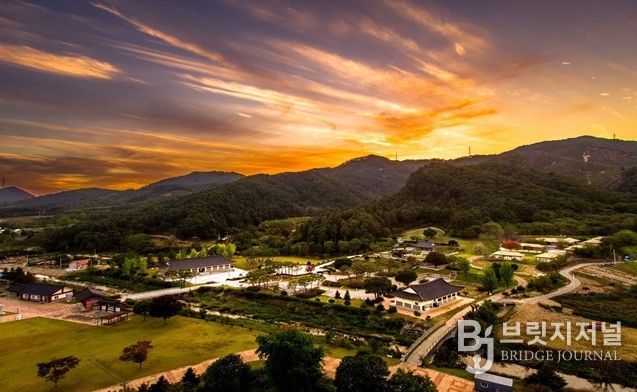 의암 류인석 기념관 전경