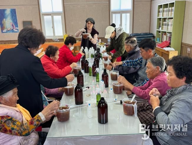 독거노인 공동돌봄운영센터(노인여가프로그램).
