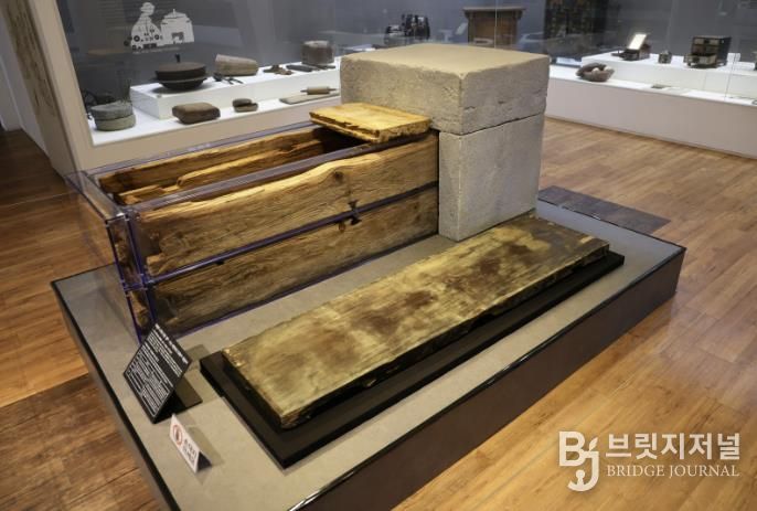 상주박물관, 식산 이만부 목관 첫 공개