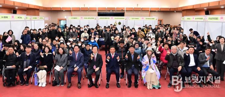 진주시, ‘2025. 진주시 장애인 구직박람회’ 취업 열기 ‘후끈’