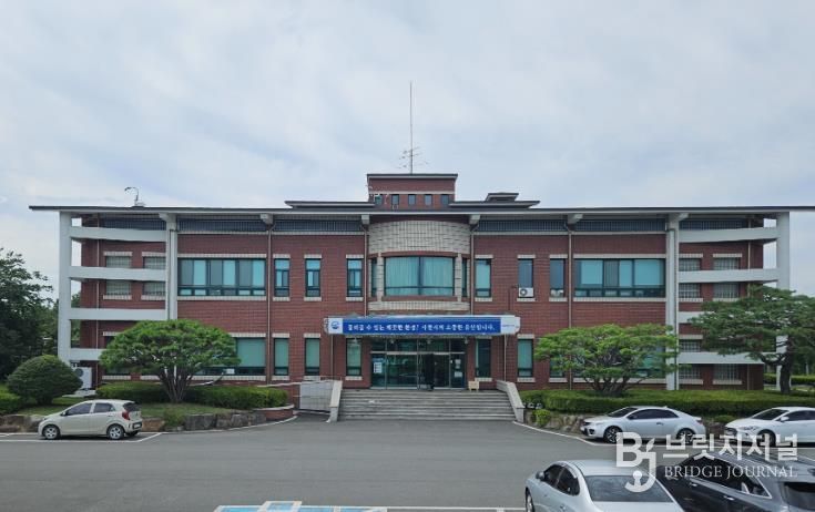 사천시, 일반수도사업 운영·관리 실태점검 ‘6년 연속 A등급 선정'-상하수도사업소 전경