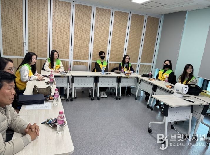 ‘영어 책 읽어주기 청소년 자원 봉사단’