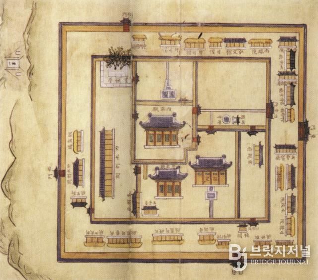 온양행궁도 조선시대 온양온천에 지은 숙소로 왕이 온천욕을 하고 정무도 보던 임시 궁궐이다.