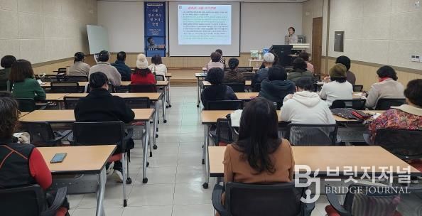 점촌도서관, 2025년 하반기 글사랑문학회 작가 특강