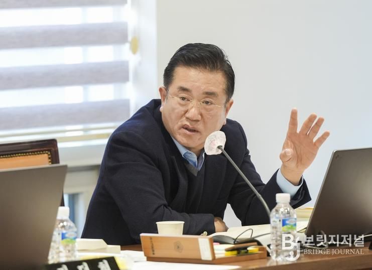 이용준 서대문구의회 의원(국민의힘, 홍제3동, 홍은1·2동)은 신촌 핵심 문화시설인 ‘신촌문화발전소’가 본래 기능을 상실한 문제를 강하게 지적, 신속한 대책 마련을 요구했다.