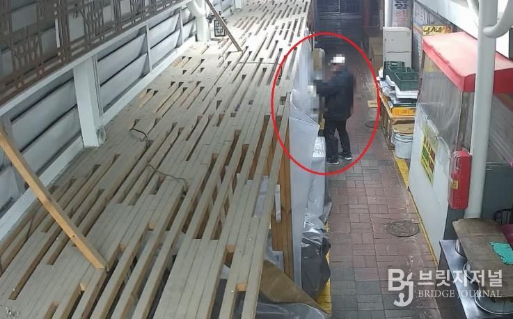 불 꺼진 가게에서 음식 슬쩍하려다, 중구 CCTV통합관제센터에 덜미
