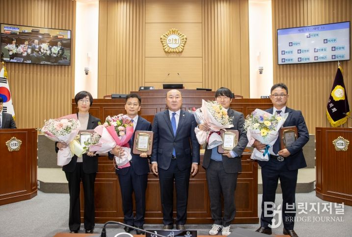 해남군의회, 의정발전 유공자 표창
