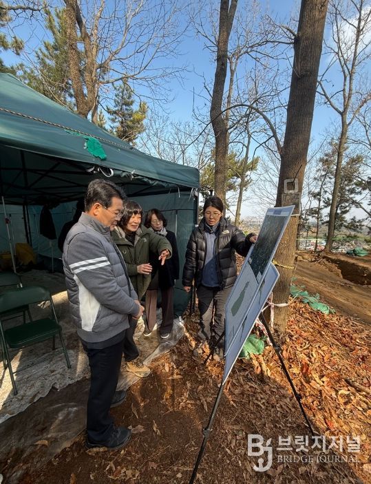 권익현 부안군수, 부안읍 고성 ‘상소산성’ 발굴 현장 점검