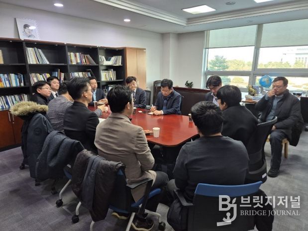 ‘전북 피지컬AI 클러스터 구축 간담회’