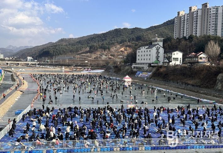 홍천 인삼 송어, 겨울축제 중심에 서다....홍천강 꽁꽁축제 개막 3일간 5만8천여 명 방문 ‘북적’