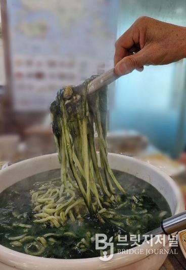 고흥 겨울 바다의 선물, 피굴과 매생이로 만나는 미식여행 초대-매생이 칼국수