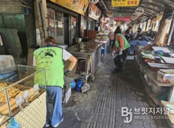 지역공동체 일자리사업 참여자 환경정비 모습