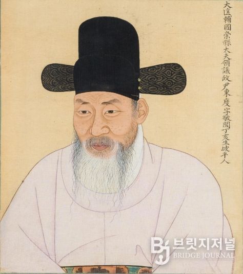 윤동도 초상(영국 경매 구입본)