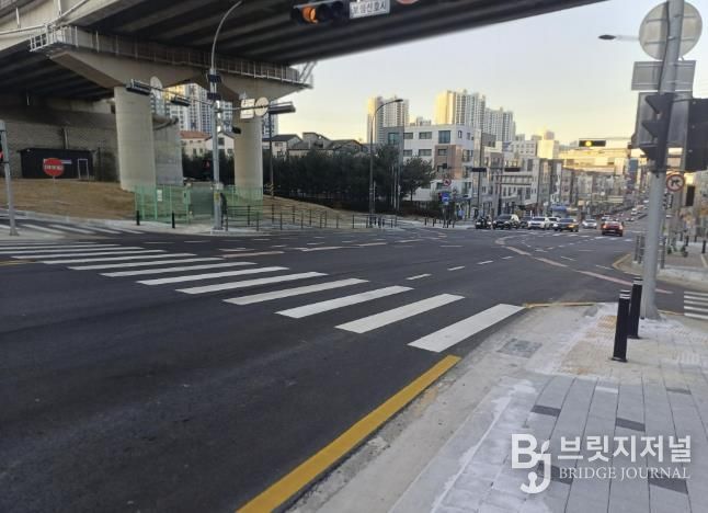 사거리를 통합한 명지교차로