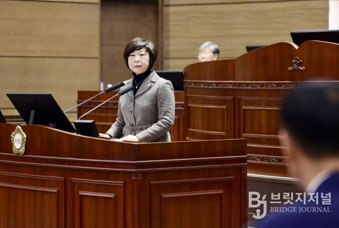 천안시의회 김길자 의원, 시정질문 통해 시장 궐위 속 천안시민프로축구단 단장 신규 임명 강행 ‘질타’