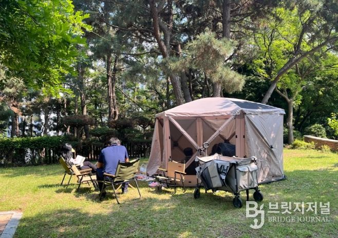 동부도서관은 오는 3~6월과 9~11월, 도서관 잔디광장에서 ‘도서관에서 북 피크닉’을 운영한다.