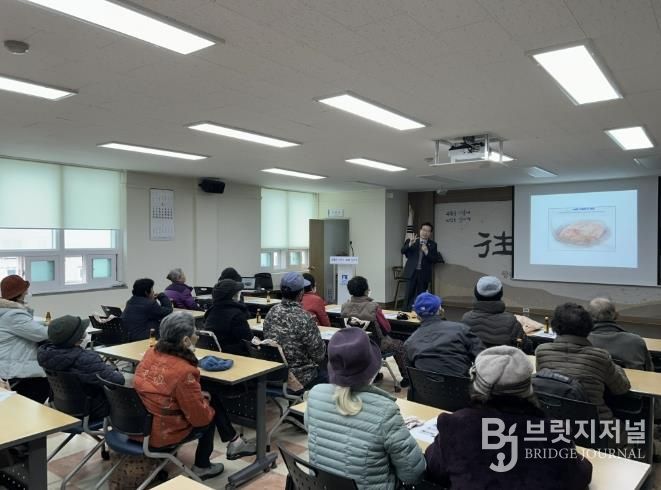 수원시 권선구 사회복지과, 2026 재활용품 수집 노인 안전교육 개최