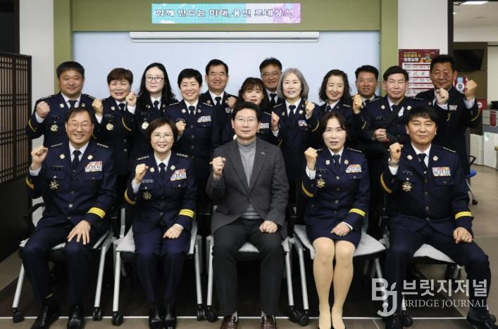 이상일 용인특례시장은 26일 의용소방연합회 임원단과 간담회를 진행했다