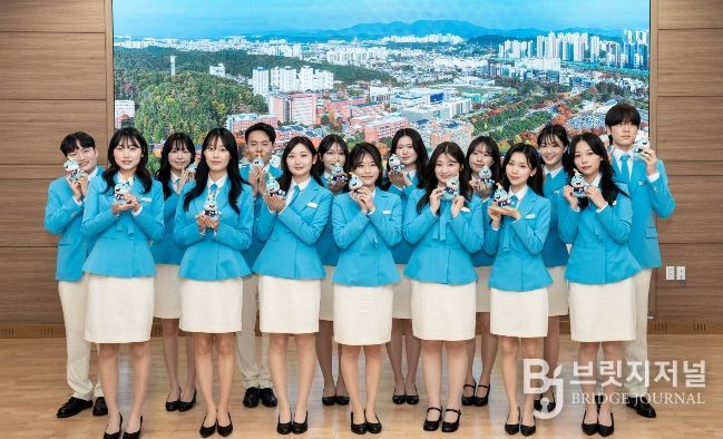 경상국립대학교(GNU)는 2월 27일 오후 가좌캠퍼스 GNU컨벤션센터에서 ‘경상국립대학교 홍보대사 개척나래 수료식 및 임명식’을 개최했다.