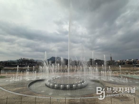 남원시 봄맞이 관광지 분수시설 대청소 실시