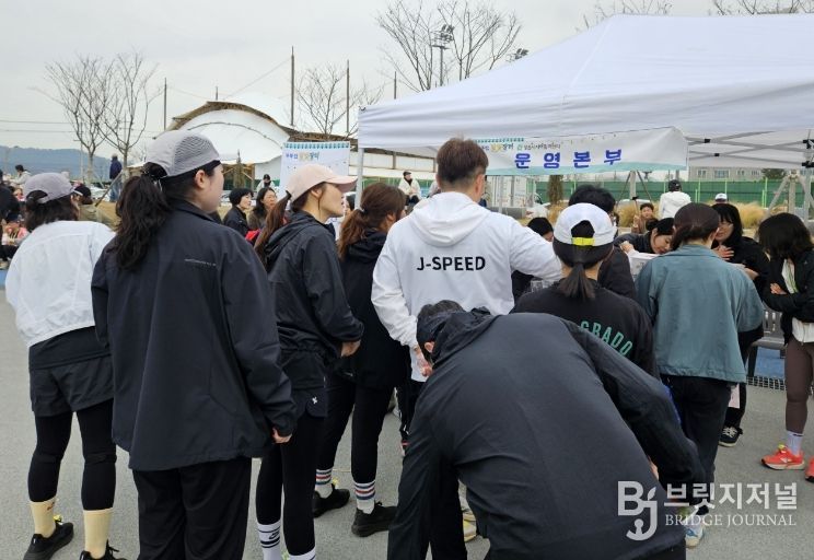 마라톤 대회 연계 사회적경제 ‘달빛장터’ 성료