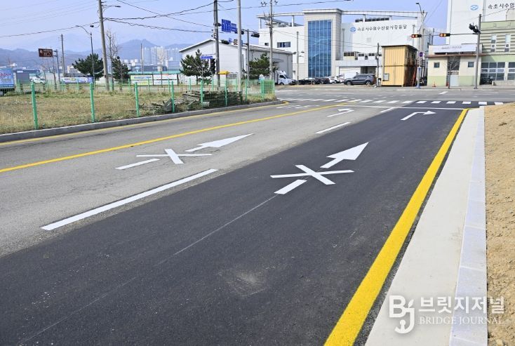 청호동 수협 맞은편 우회전 차로