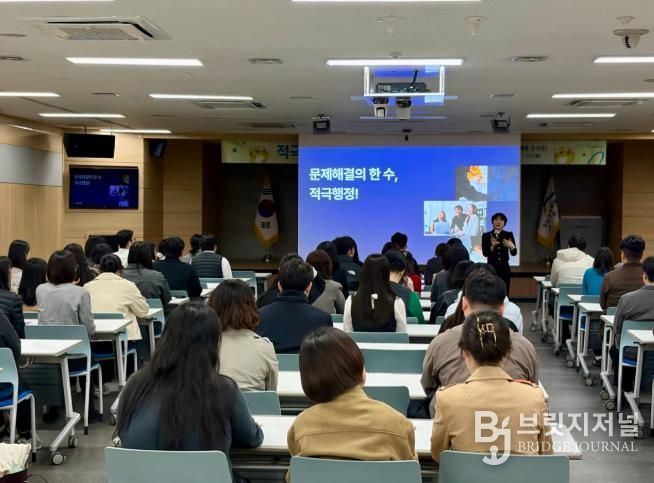 대구 수성구(수성구청장 권한대행 배춘식)는 지난 25일 구청 직원을 대상으로 ‘2026년 적극행정 특강’을 실시했다.
