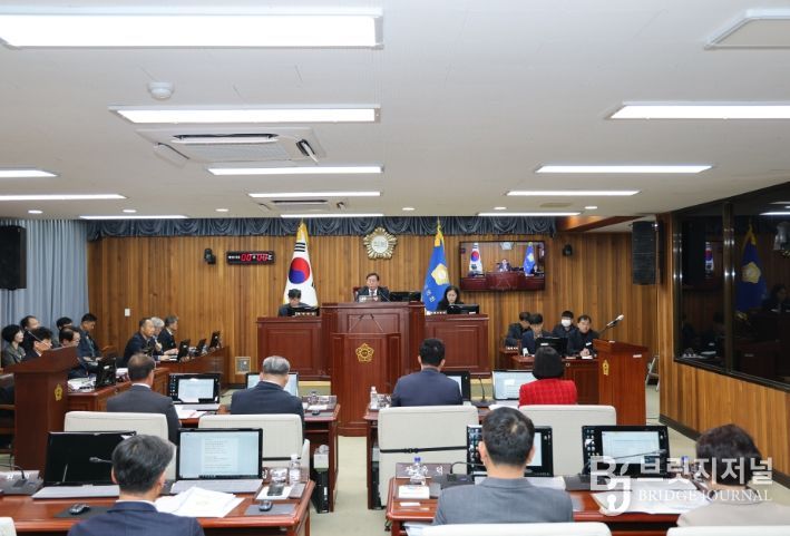 제290회 울진군의회 임시회 개회!