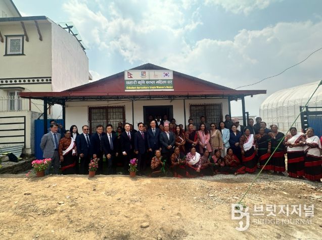 철원군수 이현종, 주네팔대한민국대사 박태용, 네팔랄릿푸르시 시장, 여성단체 회장