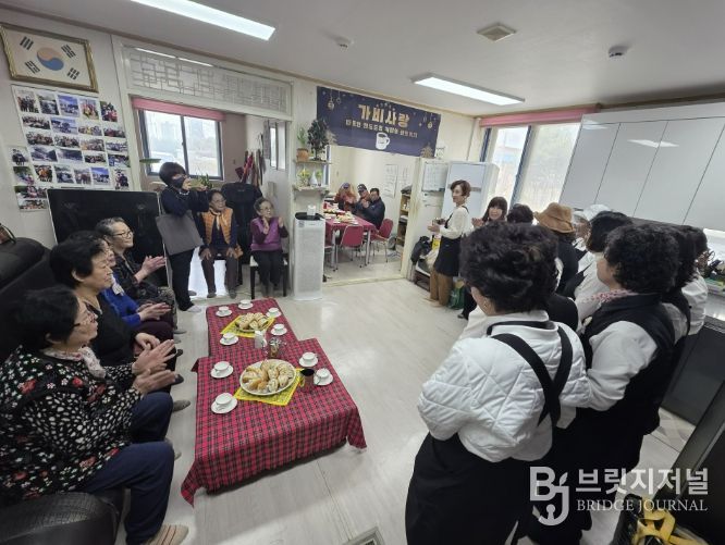 가비사랑, 동두천시 불현동 경로당에 샌드위치와 커피 나눔