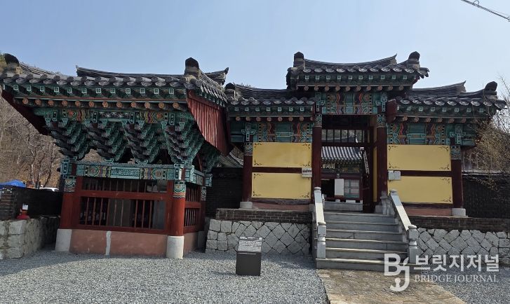 ‘왕과 사는 남자’엄흥도 충절 깃든 원강서원