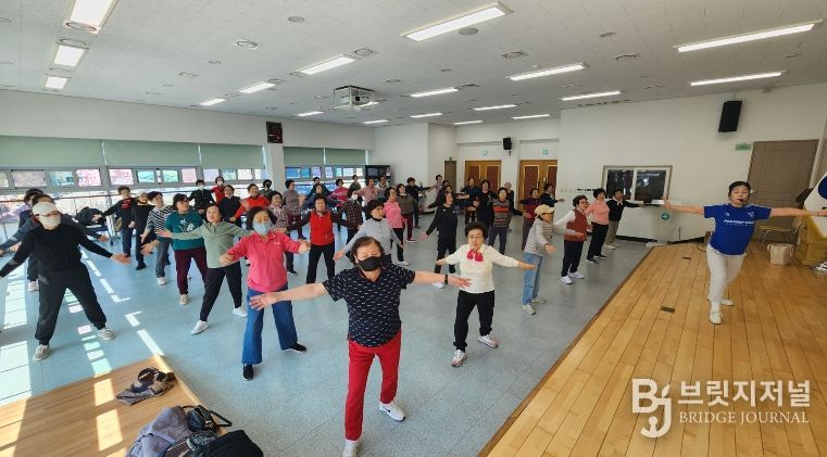 2026년 헬시하트 실버체조단 건강UP사업 운영)