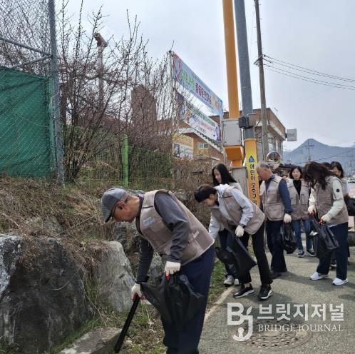 옥천교육지원청, 옥천묘목축제와 함께하는 청렴 플로깅