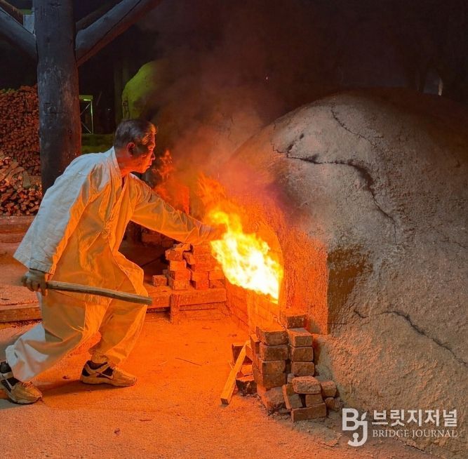 전통가마 소성 현장